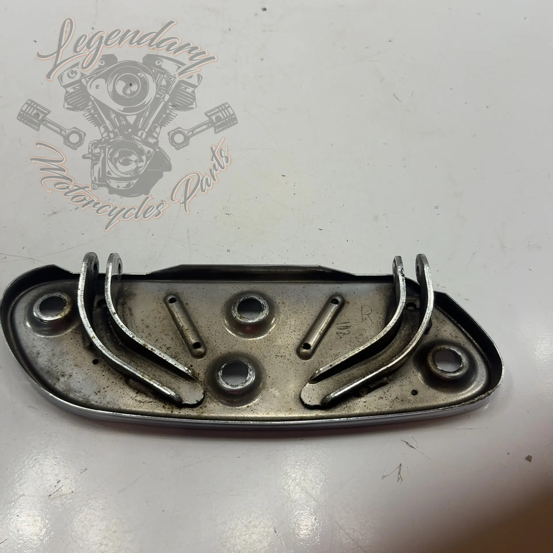 Plateau conducteur gauche OEM 50683-04